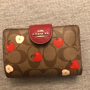 Coach Apple wallet